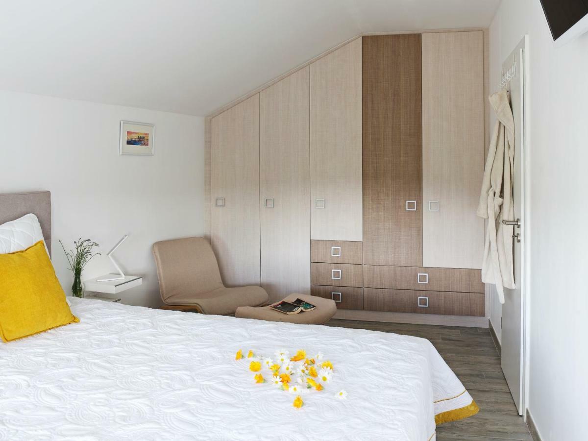 Holiday House Kalimero Primošten Eksteriør billede